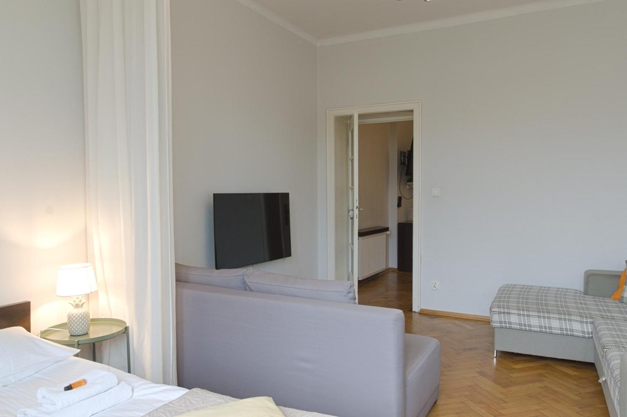 Unique Apartments Krasinskiego Street Краків Екстер'єр фото
